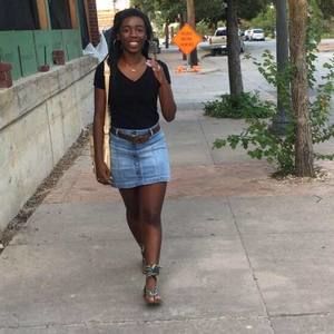 Meet your Posher, Evonne